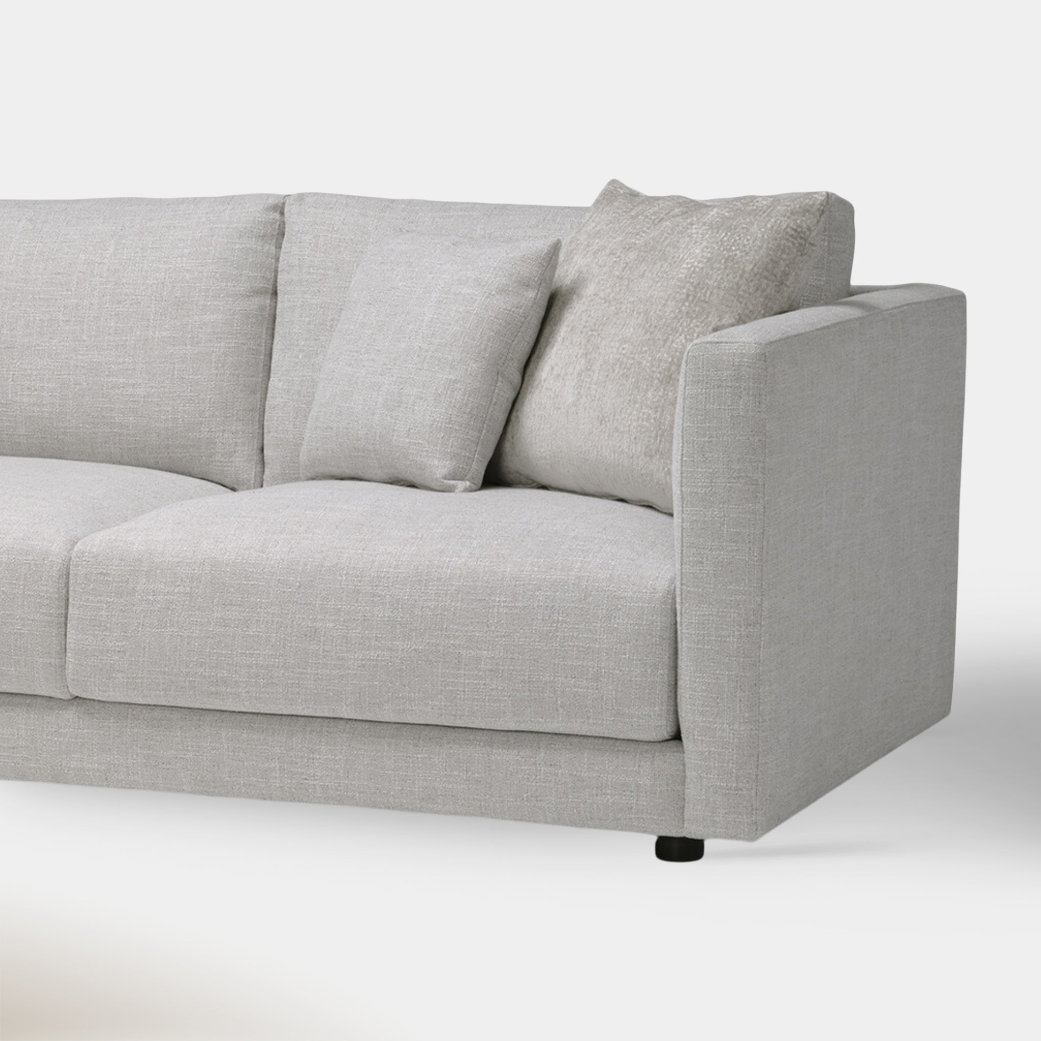 Arlo Sectional